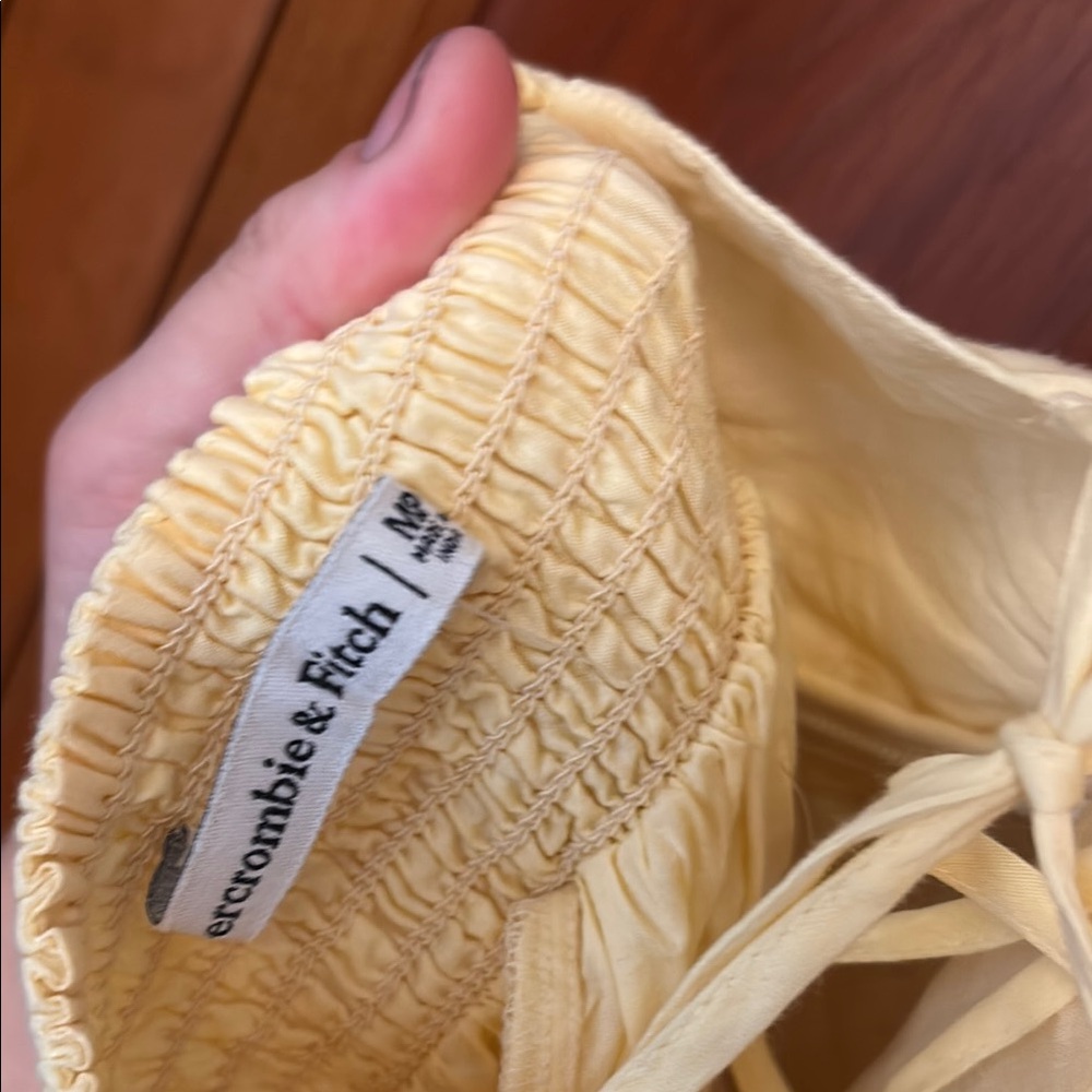 Abercrombie & Fitch Light Yellow Spaghetti-Strap Maxi Dress - Picture 3 of 4